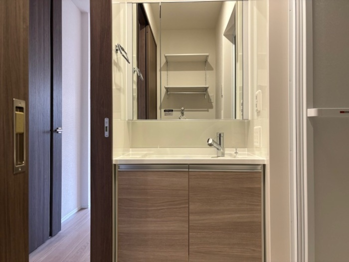 D-ROOＭ菊池【キャッシュバック対象】の独立洗面台|朝の支度にも助かる、独立の洗髪洗面化粧台