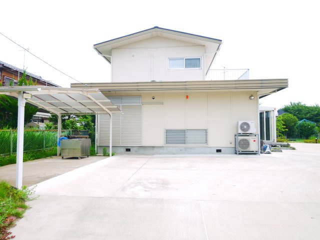茂原市東郷　中古戸建の外観|敷地約314坪 軽量鉄骨４LDK  リビング約24.6帖 パントリー・ウッドデッキ・サンルーム付き