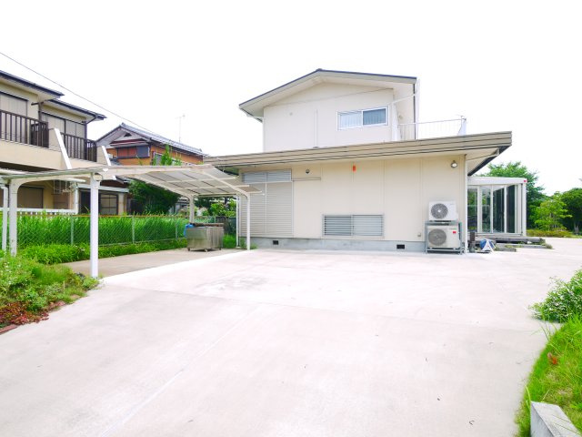 茂原市東郷　中古戸建の外観|敷地約314坪 軽量鉄骨４LDK  リビング約24.6帖 パントリー・ウッドデッキ・サンルーム付き