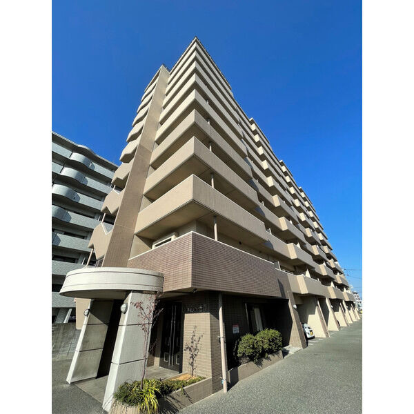 カマラード吉塚の外観