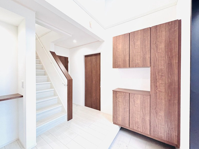 【玄関】 | 鴻巣市小松3丁目　新築戸建　全30区画　20号棟