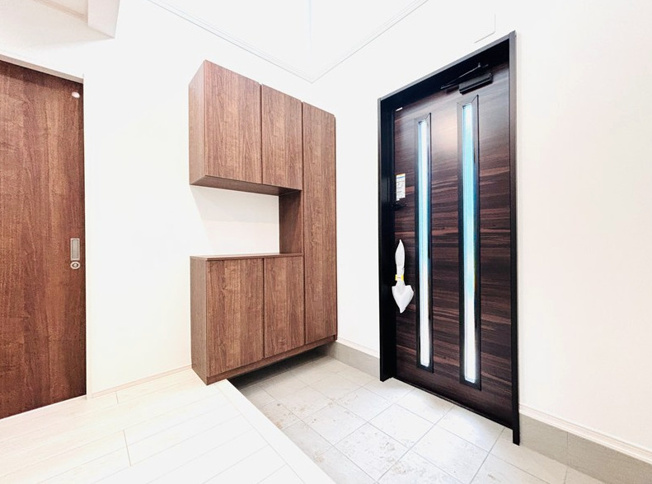 【玄関】 | 鴻巣市小松3丁目　新築戸建　全30区画　20号棟