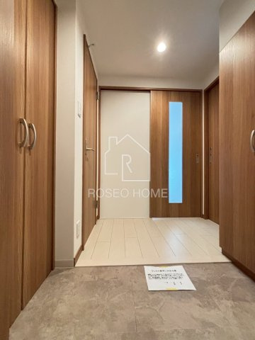 Riviere Gauch谷町六丁目の玄関