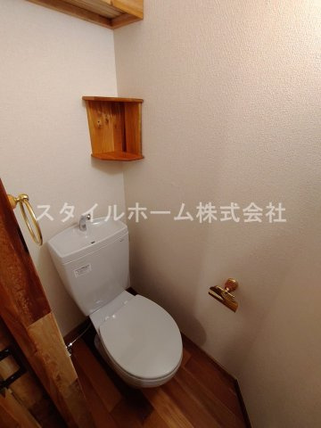 セザンヌ牛久保のトイレ|別部屋写真です。