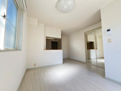 【居間・リビング】 | フローラルコート | リビング