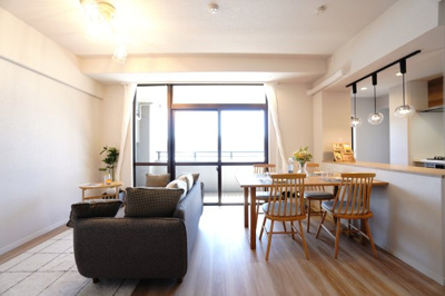 【居間・リビング】 | 【上質リノベ】サーパス宇品 | 室内（2025年7月27日09：30頃）撮影