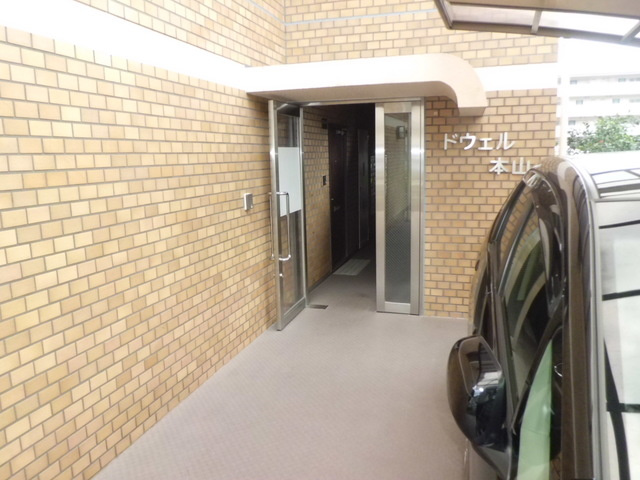 ドウェル本山のロビー