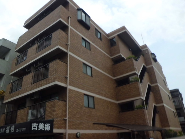 ドウェル本山の外観