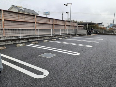【駐車場】 | エーデルワイス | 駐車場です