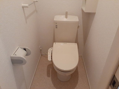 【トイレ】 | エーデルワイス | 落ち着いた色調のトイレです