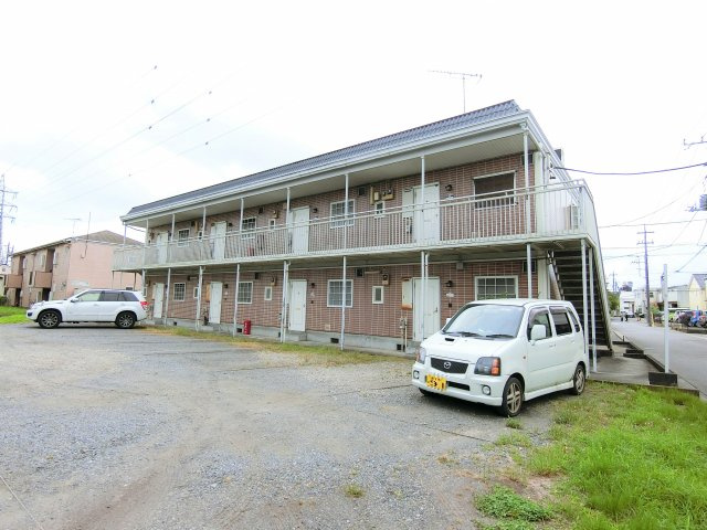 ユニハイツC棟の外観