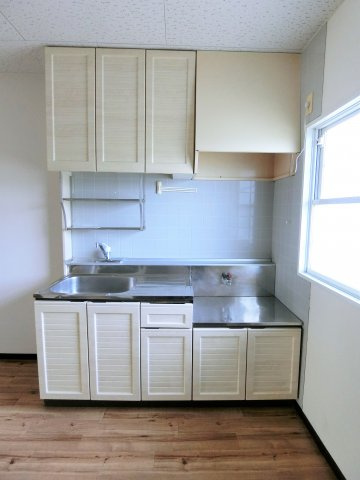 ユニハイツC棟のキッチン