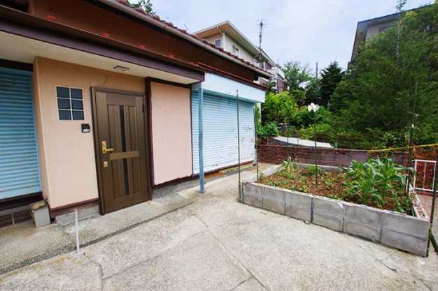 【庭】 | 網代山別荘地　戸建