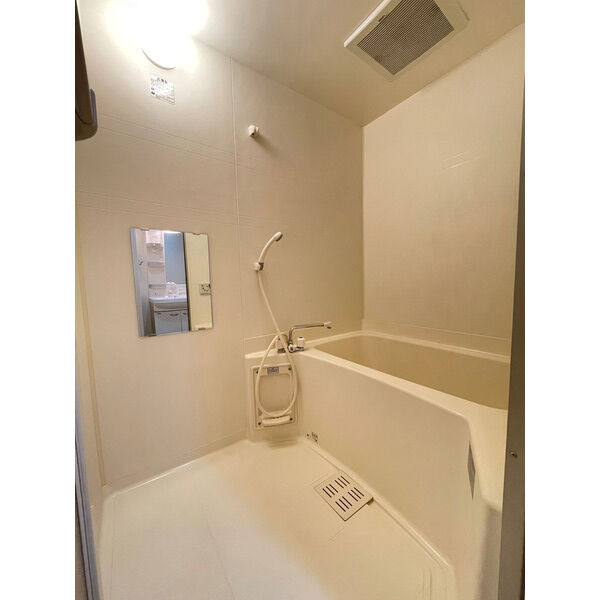 クリムゾン博多Ⅱの浴室