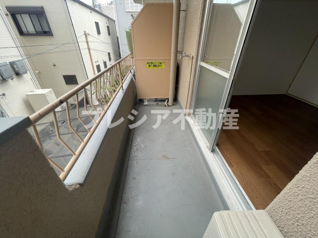 甲子園グリーンハイツのバルコニー
