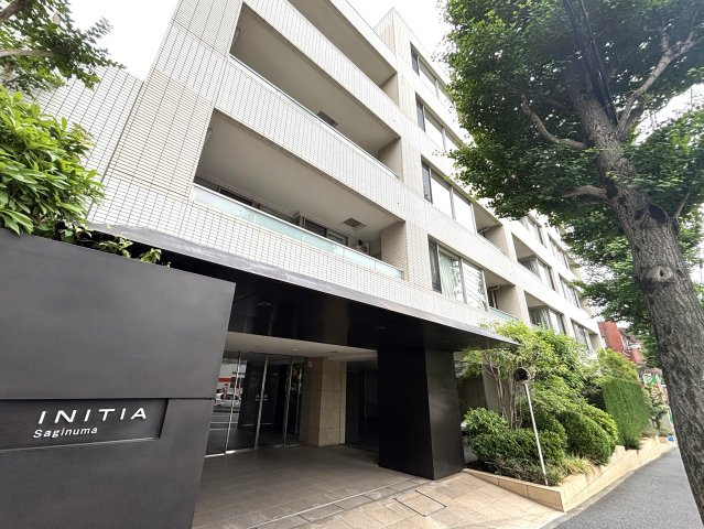 イニシア鷺沼の外観