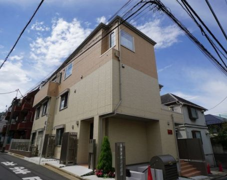 ラージヒルズ高田馬場の外観