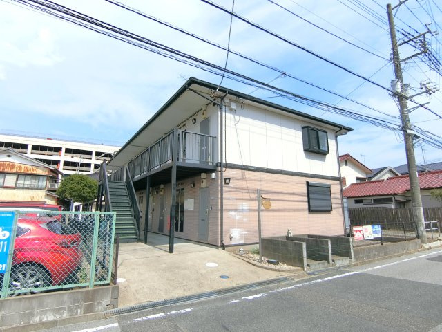 ファミール斎正の外観
