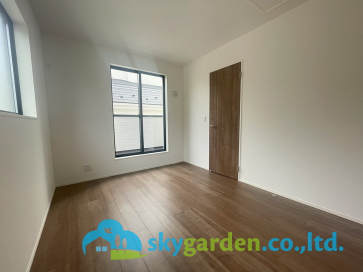 藤沢市辻堂　新築戸建　全2棟1号棟の洋室