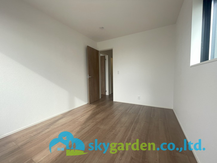 藤沢市辻堂　新築戸建　全2棟1号棟の洋室