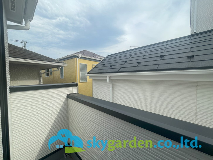 藤沢市辻堂　新築戸建　全2棟1号棟のバルコニー