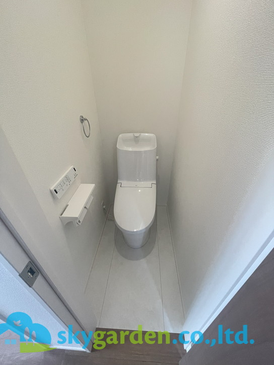 藤沢市辻堂　新築戸建　全2棟1号棟のトイレ