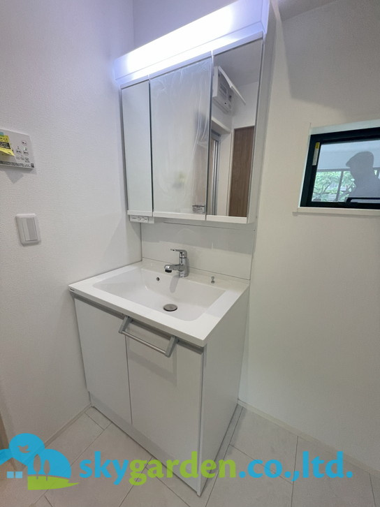 藤沢市辻堂　新築戸建　全2棟1号棟の独立洗面台