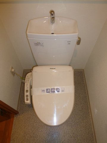 レジディア博多東のトイレ