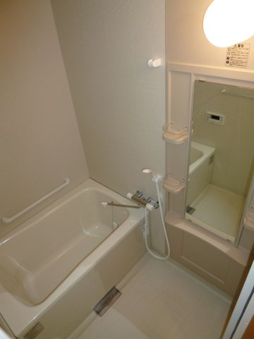 レジディア博多東の浴室