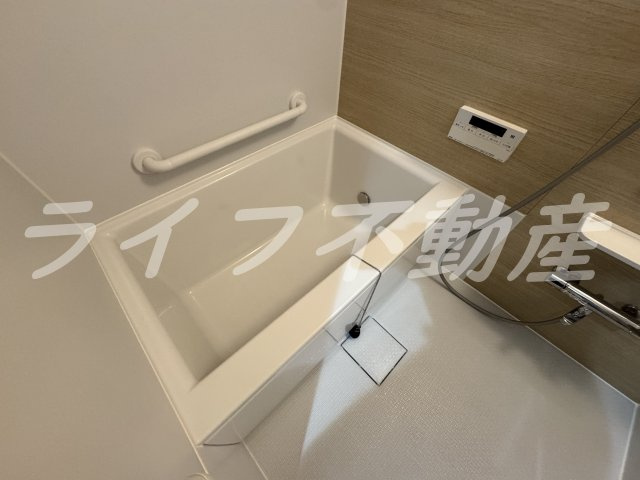 メゾンエスポアールの浴室|きれいなお風呂です