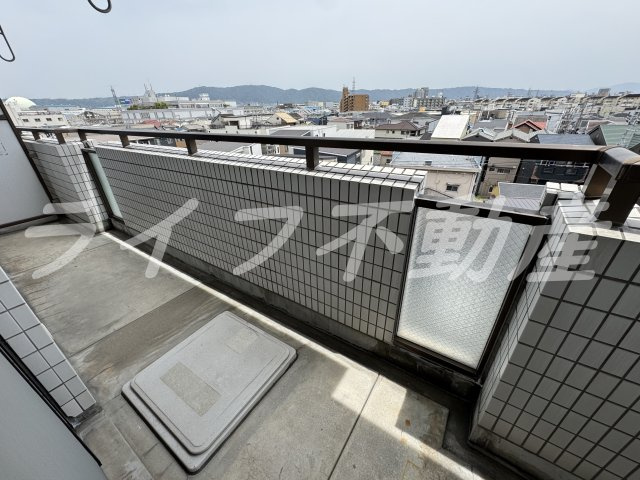 メゾンエスポアールのバルコニー|広々としたバルコニーです