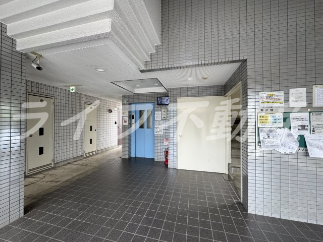 メゾンエスポアールのロビー|落ち着いたロビーです