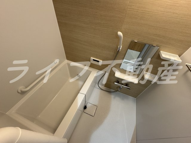 メゾンエスポアールの浴室|落ち着いた空間のお風呂です