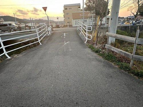 久保田町２丁目　売土地の前面道路含む現地写真|前面道路含む現地写真