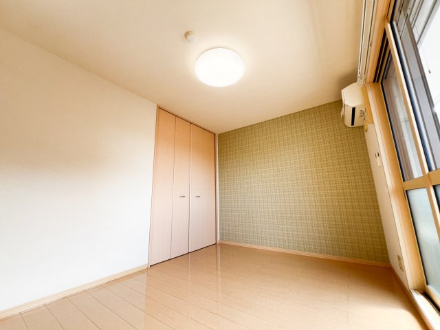 ビレッジ北久保 C棟の洋室