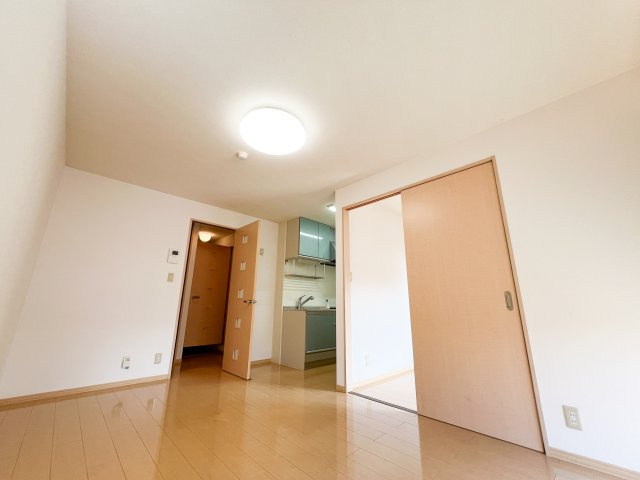 ビレッジ北久保 C棟の居間・リビング