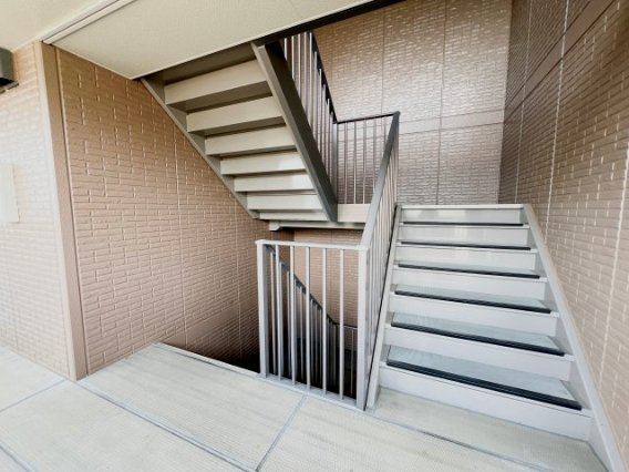 ビレッジ北久保 C棟のバルコニー