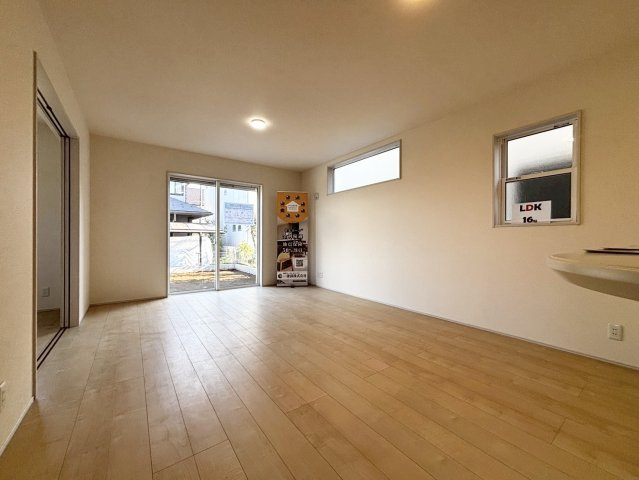 【居間・リビング】の画像