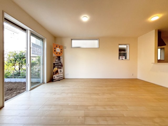 【居間・リビング】の画像