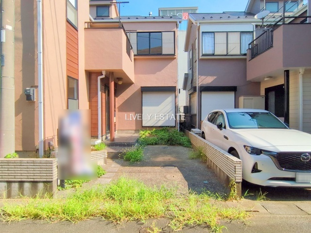 越谷市大間野町5丁目 中古戸建の駐車場