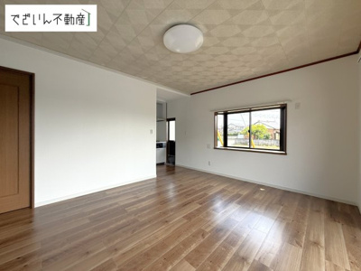 【居間・リビング】 | 本庄市今井　中古住宅   | 現地(2025年6月撮影)