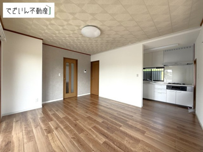 【居間・リビング】 | 本庄市今井　中古住宅   | 現地(2025年6月撮影)