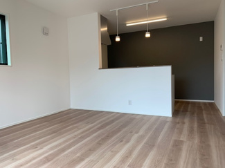 【洋室】 | 太子町東出戸建 | 広々とした洋室です