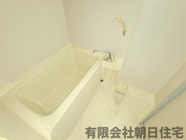 【浴室】 | 東朝日町テナント | お風呂です