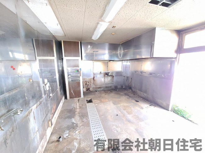 【キッチン】 | 東朝日町テナント | 厨房部分です