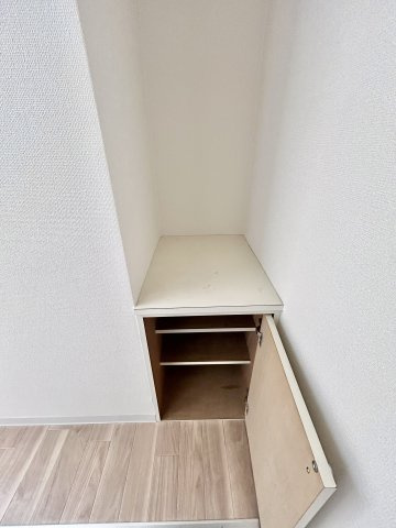 エスカーラ植田の玄関