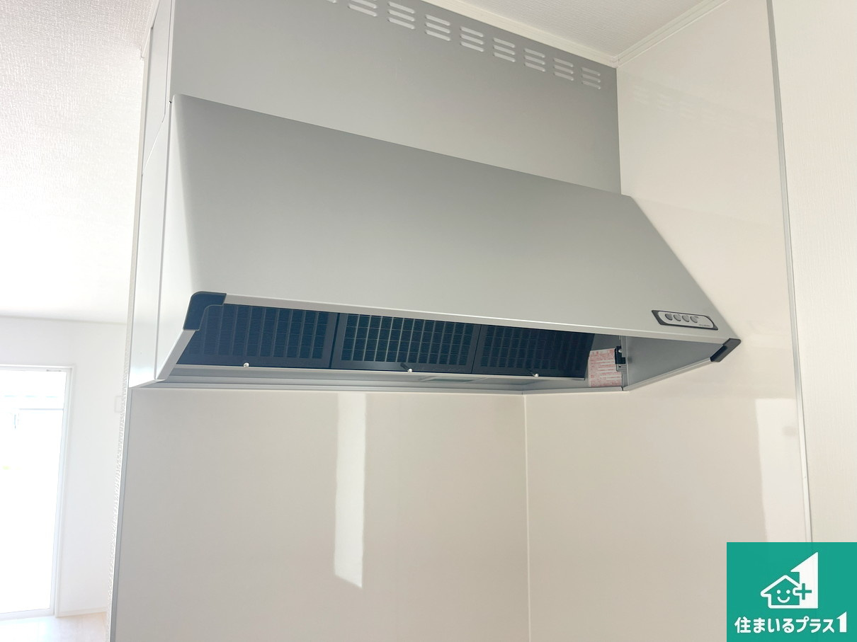 赤穂市片浜町　第1期　新築一戸建ての設備|汚れにくいスロットフィルタでお手入れラクラク！ＬＥＤ照明付き！