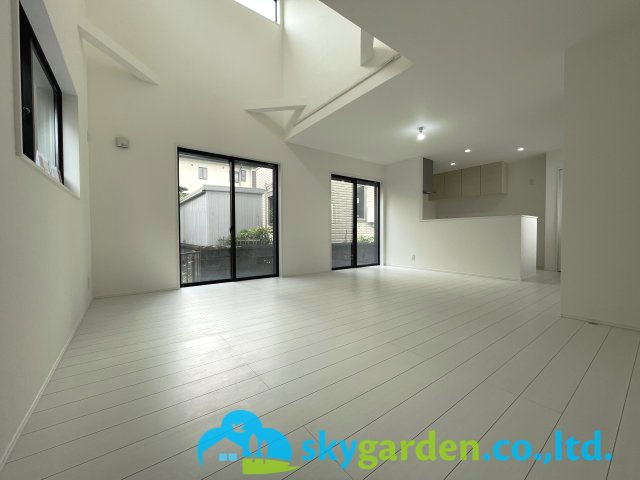 茅ヶ崎市赤羽根1期　新築戸建　全1棟1号棟の居間・リビング