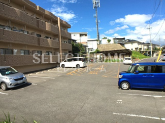 【駐車場】 | 駐車場に車を止められます