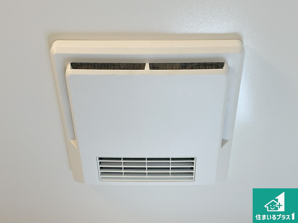 赤穂市松原町　第3期　新築一戸建ての冷暖房・空調設備|四季を通して快適なバスライフをお手伝いする浴室暖房乾燥機！浴室の乾燥・暖房・涼風・換気はもちろん、２４時間換気にも対応！